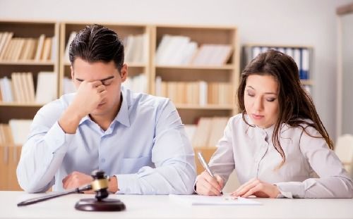 丈夫去世后,房產是否歸妻子所有